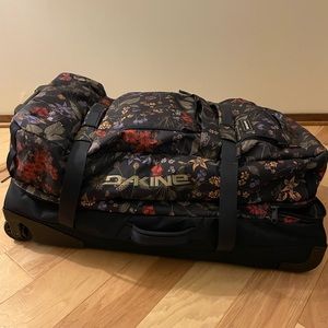 Dakine 110L suitcase